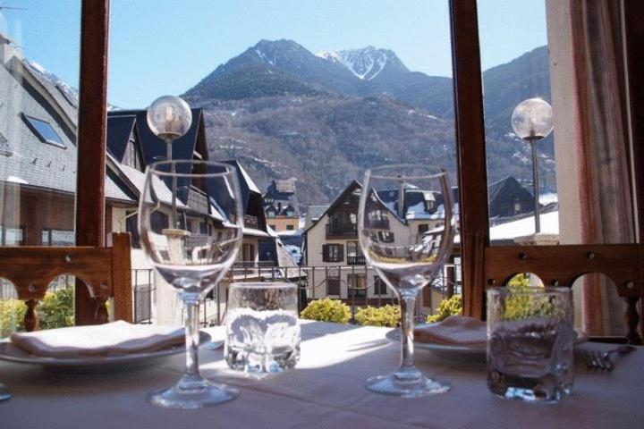 Hosteria Catalana Боссост Экстерьер фото
