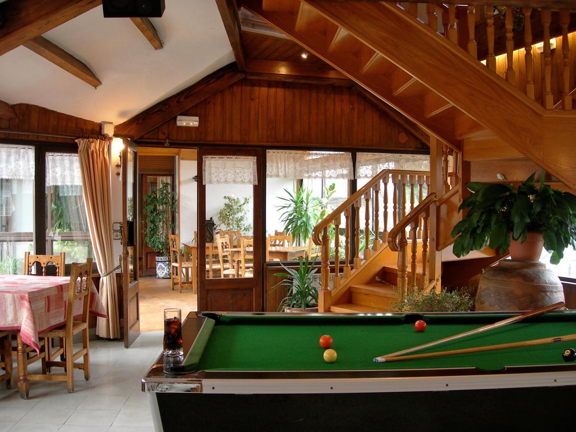 Hosteria Catalana Боссост Экстерьер фото